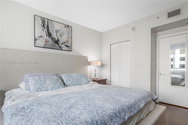 Building Photo - 335 S Biscayne Blvd