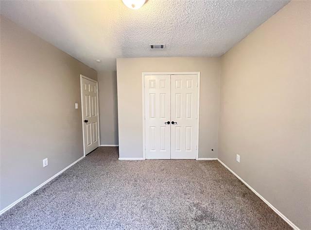 Building Photo - 15 Heritage Way