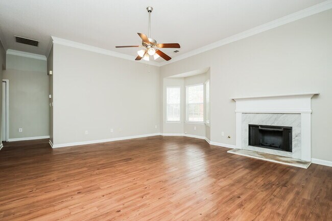 Building Photo - 743 Patriot's Point St