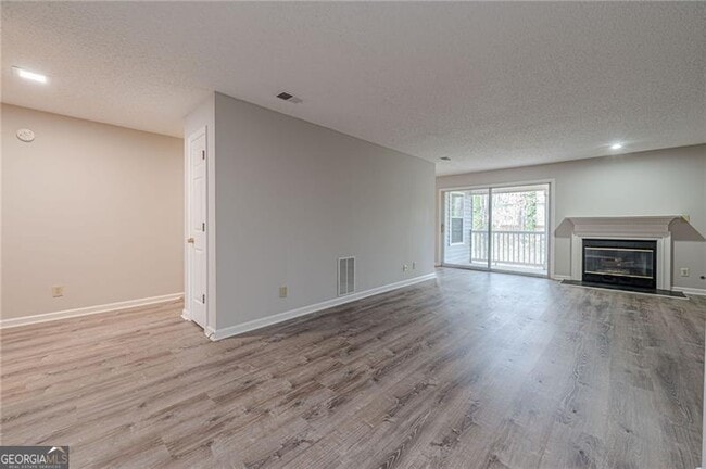 Building Photo - 6034 Coventry Cir