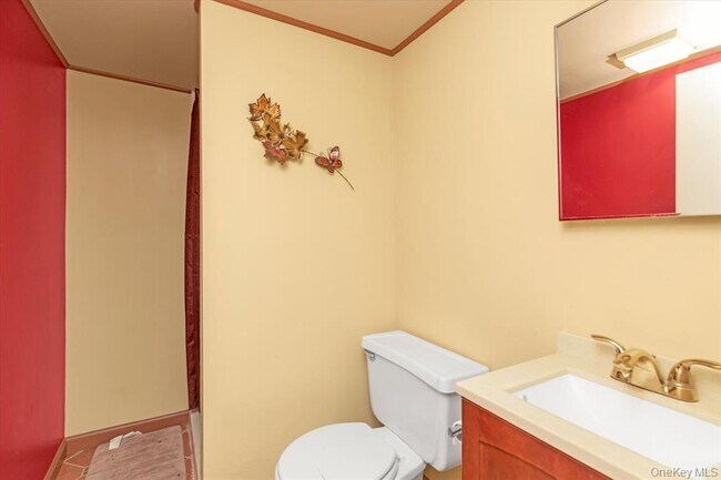 Building Photo - 709 Carlyle St