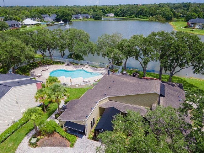 Building Photo - Lake Front - Ground Floor - Renovated 2 Be...