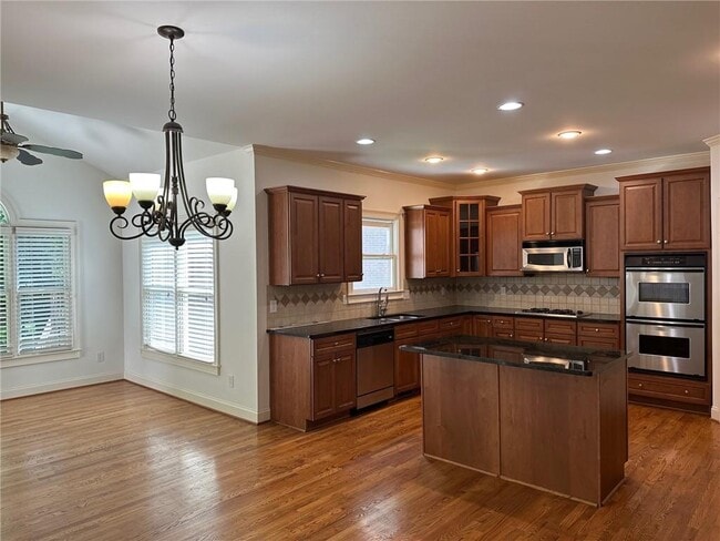 Building Photo - 10995 Abbotts Station Dr