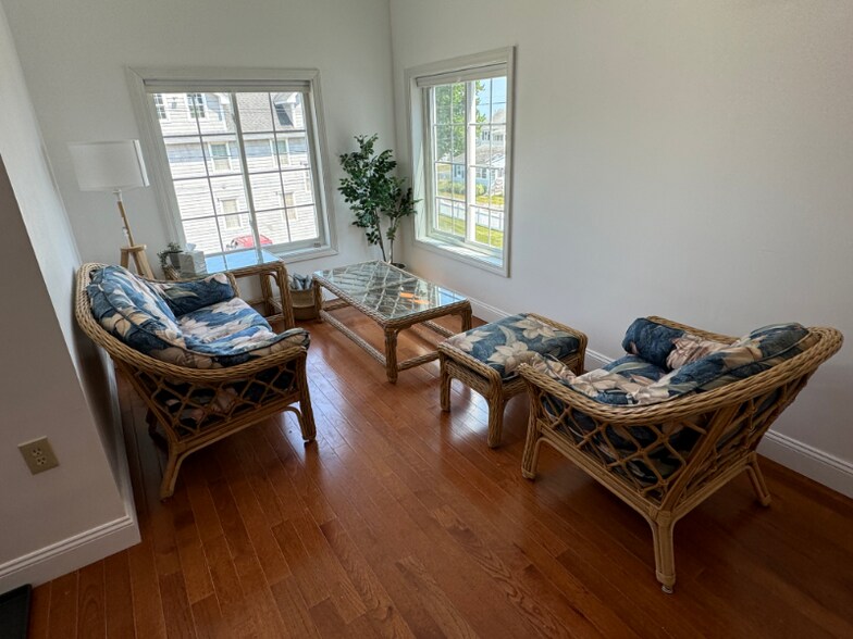 Building Photo - 14 Purtill Ave