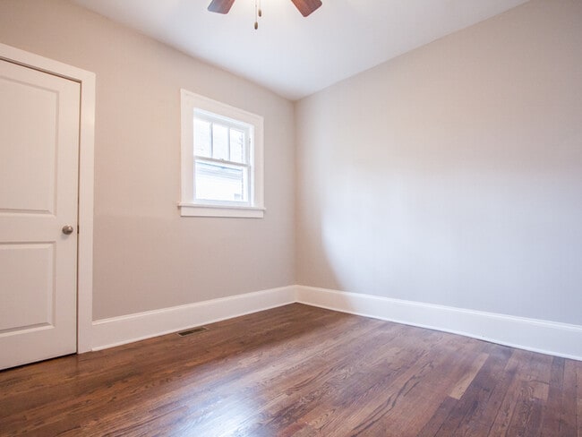 Building Photo - 25 Clifton St SE