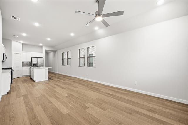 Building Photo - 405 Green Gables Dr