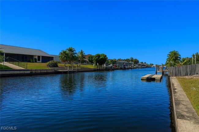 Building Photo - 1452 SE 15th Terrace