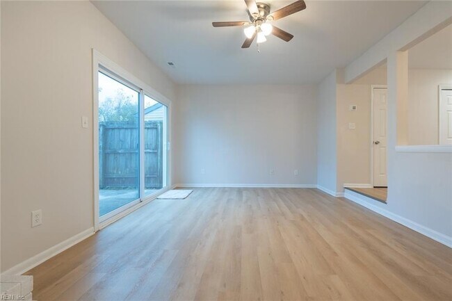 Building Photo - 1567 Sword Dancer Dr