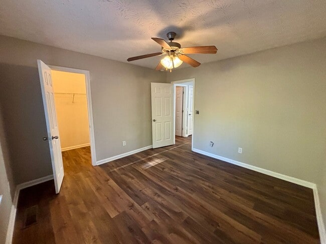 Building Photo - 97 Caboose Ct NW