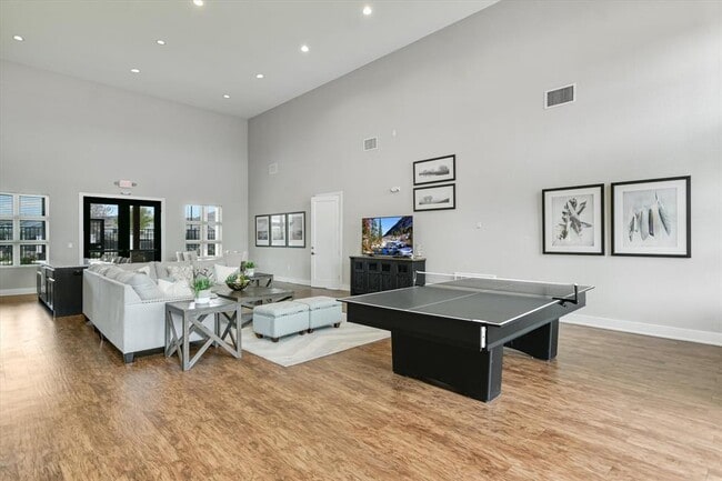 Building Photo - 8607 McKamy Dr