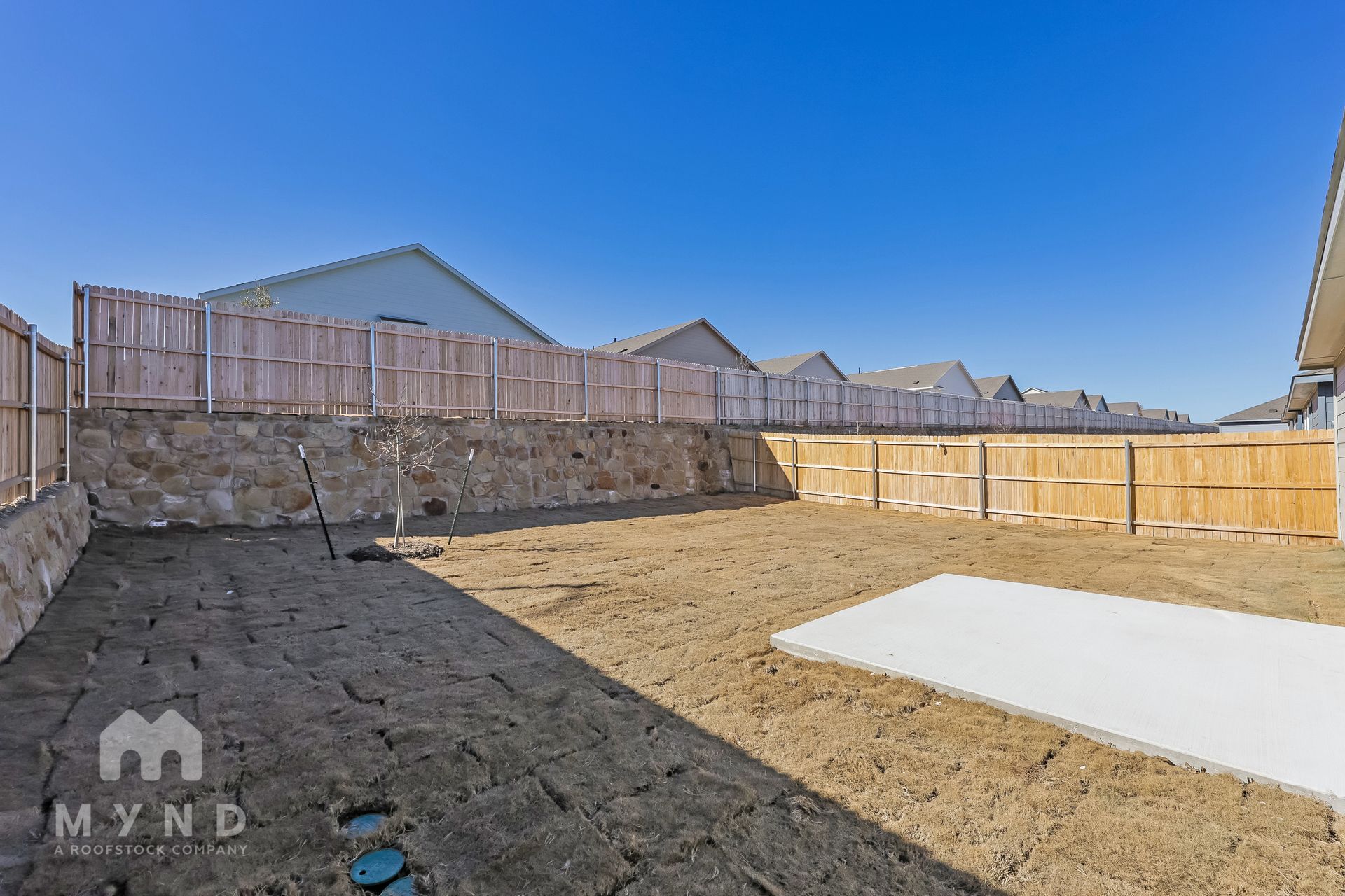 Building Photo - 2768 Ctr Crk Ln