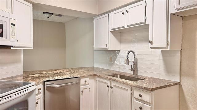 Building Photo - 1614 Pecan Chase Cir