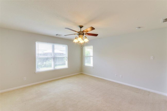 Building Photo - 3302 Legends Landing Dr