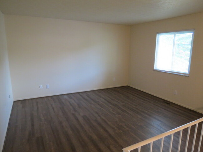 Building Photo - new rental in Reynoldsburg Schools