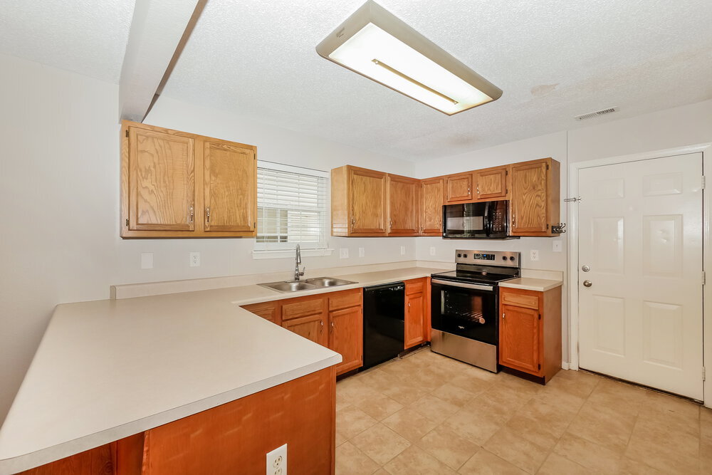 Building Photo - 5106 Sandy Forge Dr