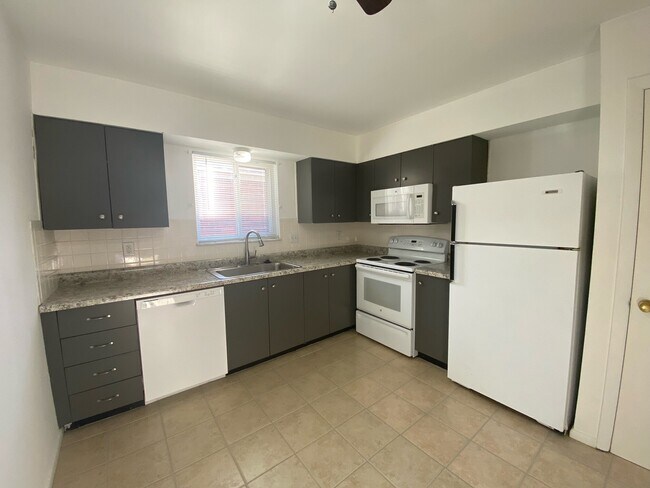 Building Photo - 10058 Willdan Dr