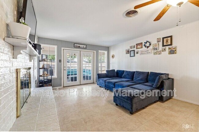 Building Photo - 3108 Oak Forest Dr