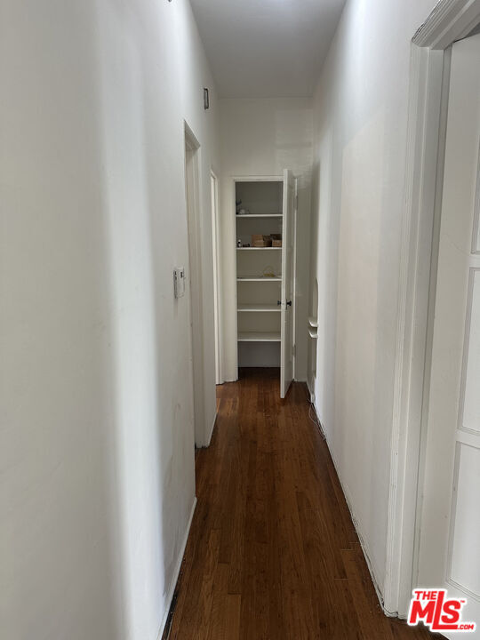 Building Photo - 5564 W 6th St