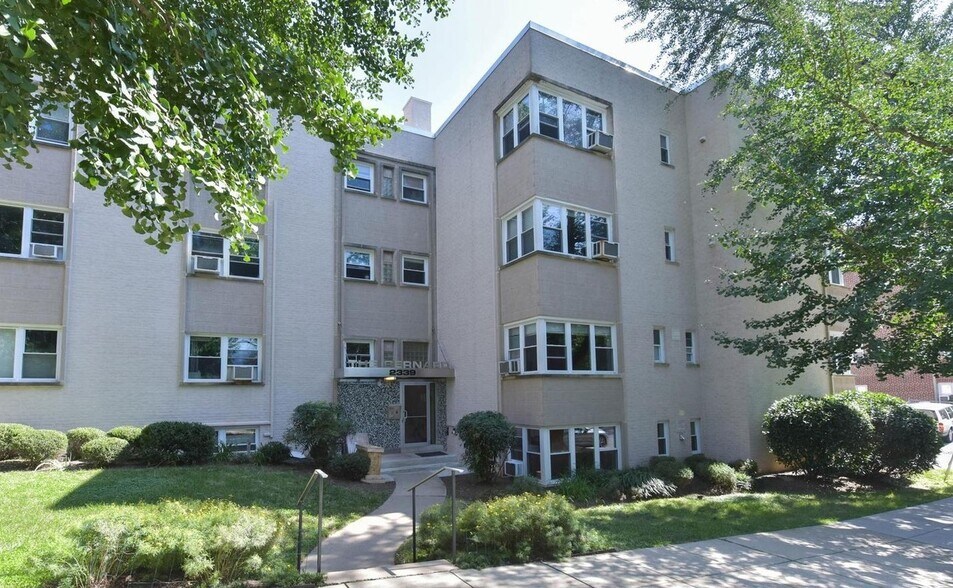 Front of building, requires key fob to enter - 2339 40th Pl NW