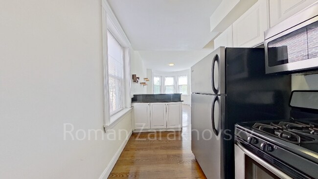 Building Photo - 71 Brighton Ave