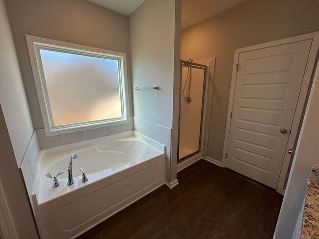 Building Photo - 1033 Echo Rdg Rd