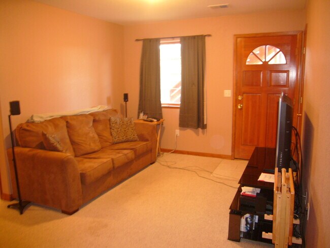 Building Photo - Beautiful Bailey 3 Bedroom, 2 Bath Home