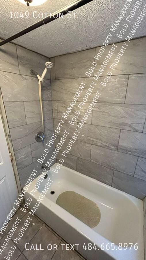 Building Photo - 1049 Cotton St