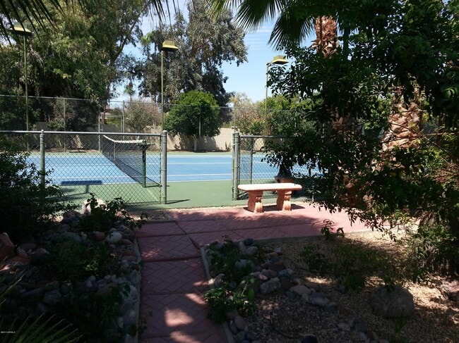 Building Photo - 5240 E Cholla St