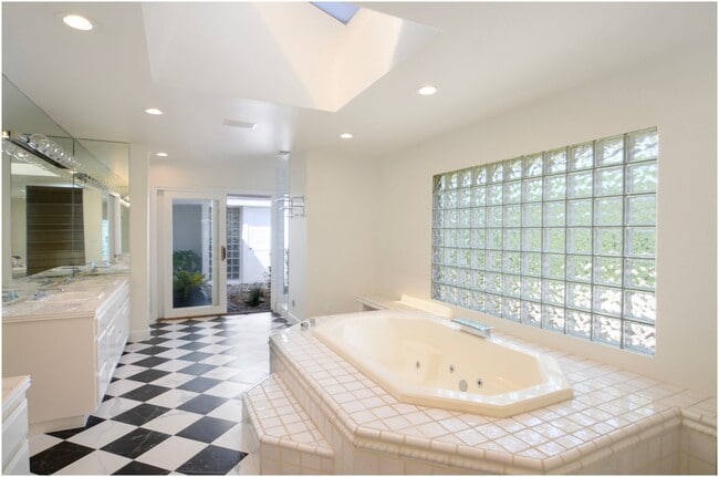 Building Photo - Monarch Bay Ocean View Single Family Home!
