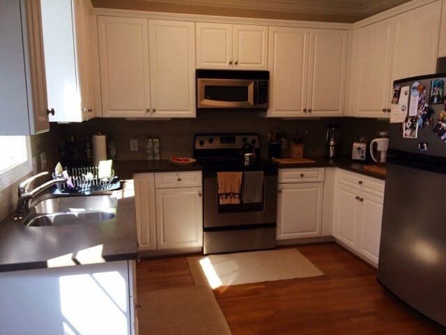 Building Photo - 3 BR, 2.5BA Westerwood townhome convenient...