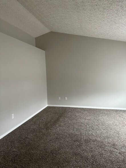 Building Photo - 7765 Powers Ridge Dr