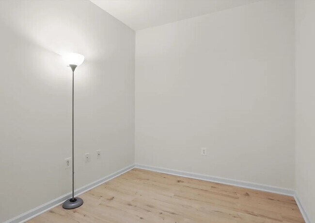 Building Photo - 3820 Lightfoot St