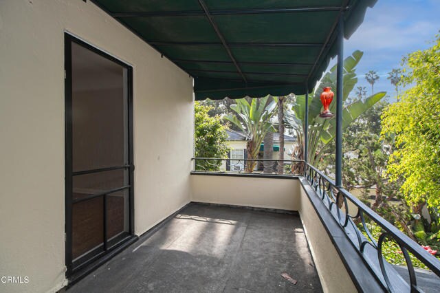 Building Photo - 1726 N Vista St