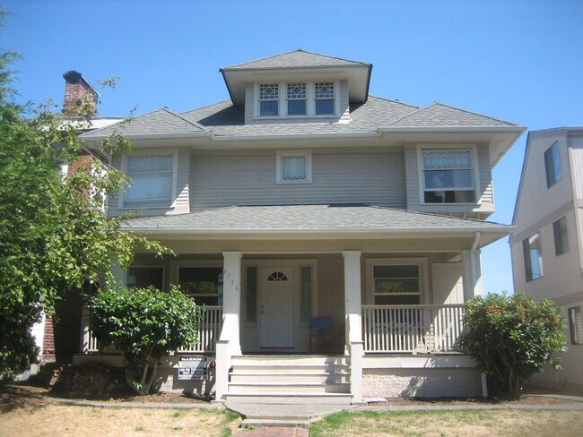 Building Photo - 4736 18th Ave NE
