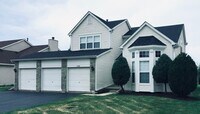 Building Photo - 1428 Foxmoor Ln