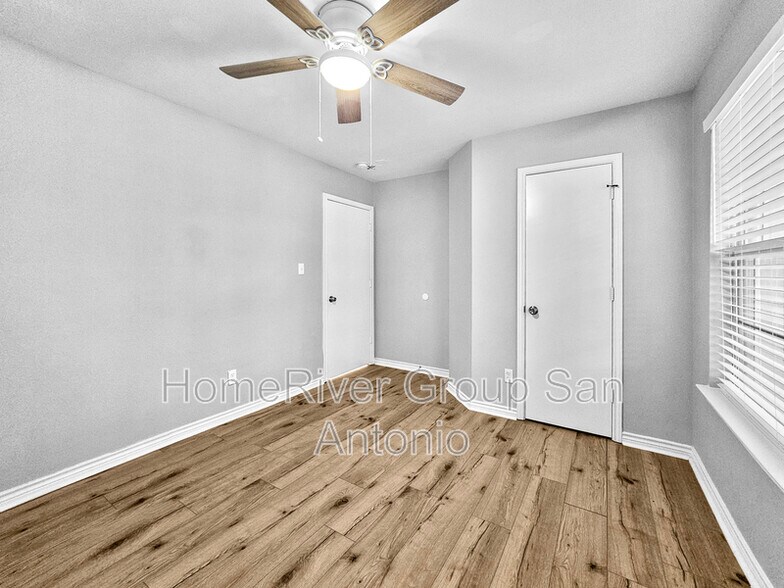Building Photo - 8526 Coppersky