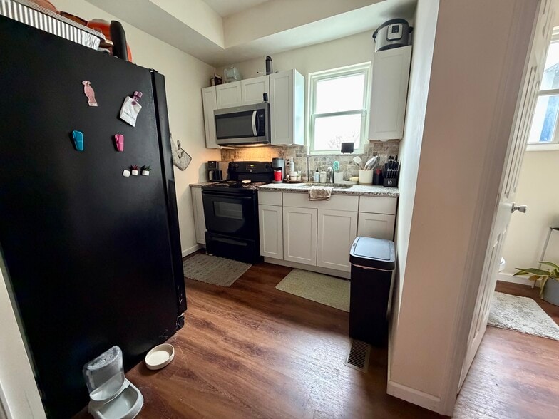 kitchen - 269 E 13th Ave