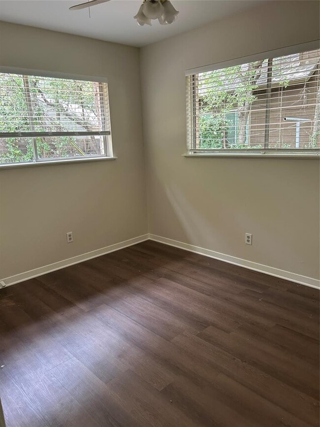 Building Photo - 2605 Trailside Dr
