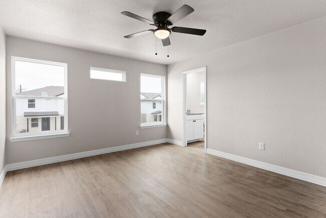 Building Photo - 804 White Meadow Ln