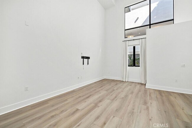 Building Photo - 24722 Del Prado Ave