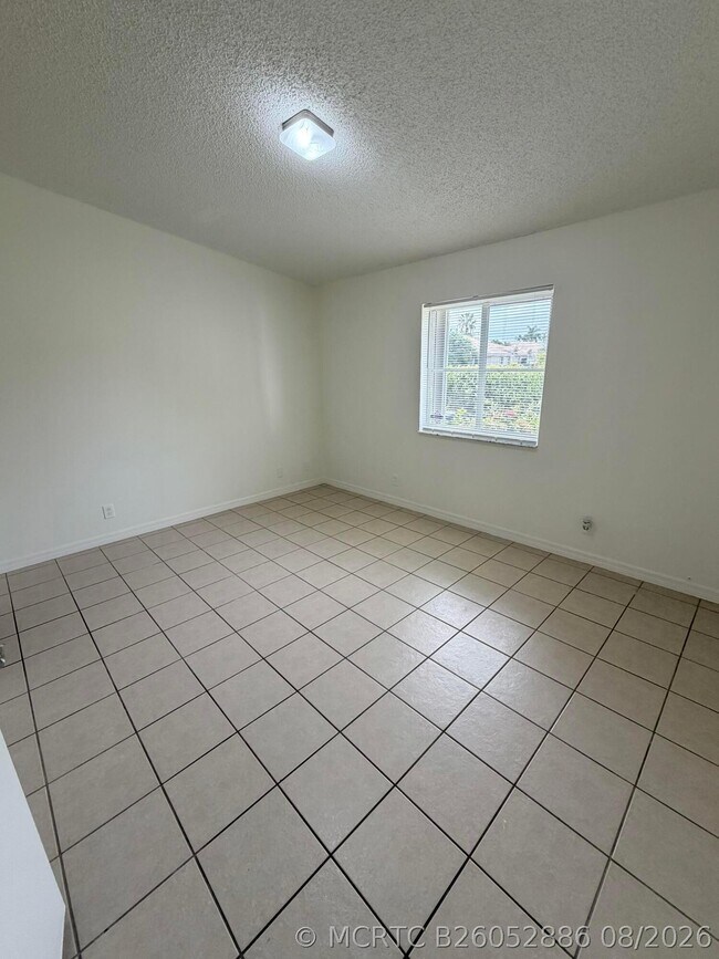 Building Photo - 11289 SW 18th Ct