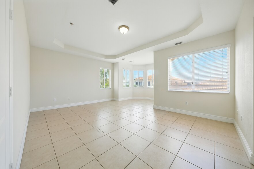 Building Photo - 15386 SW 21st Ln