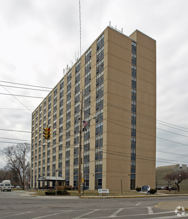 Building Photo - Lakeview Plaza