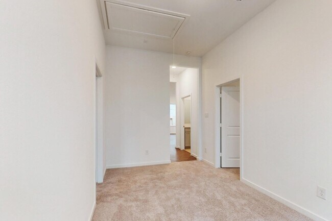 Building Photo - 21622 Laggan Clf Ln