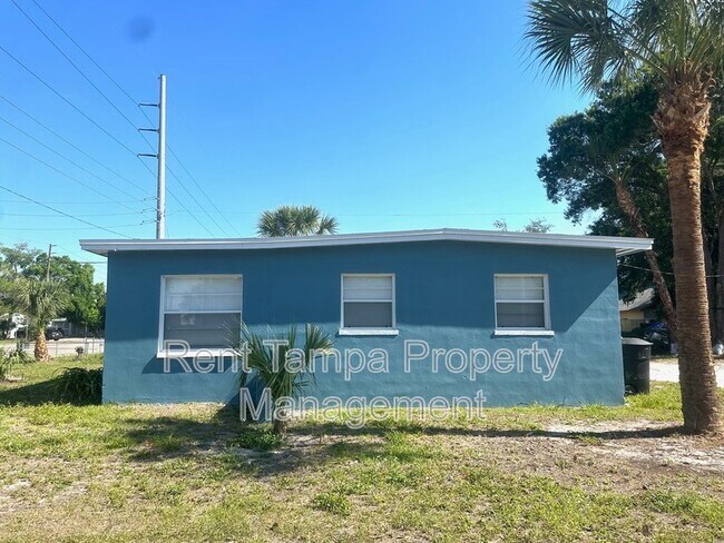 Building Photo - 626 31st St S