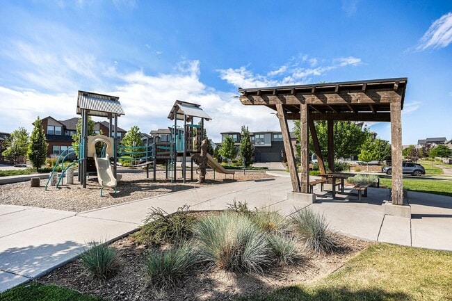 Building Photo - Sterling Ranch Stunner!!