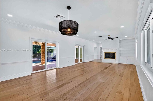 Building Photo - 6731 SW 138th St