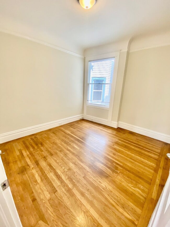 Building Photo - 1081 Natoma St