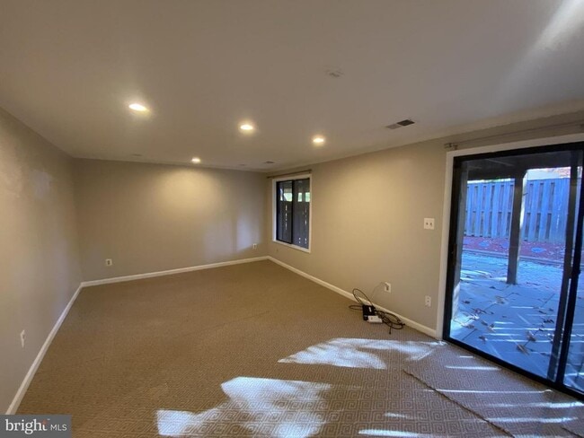 Building Photo - 10703 Mist Haven Terrace