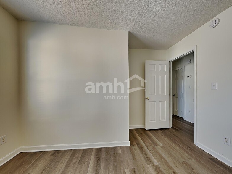 Building Photo - 5312 Tanglewood Pine Ln